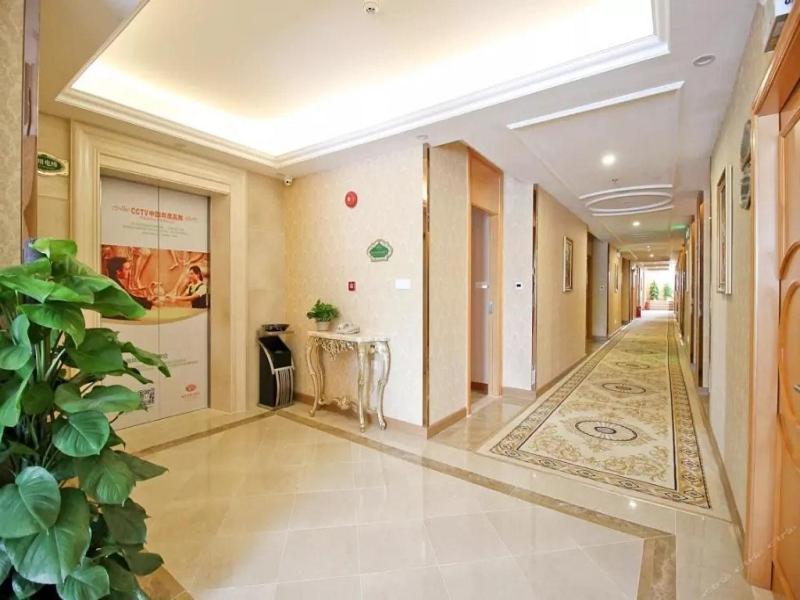 Vienna Hotel Tianbao Road Shenzhen Exterior photo